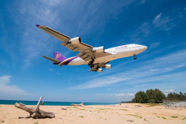 Tay airways uçak boeing 747 açılış phuket Havalimanı'nda