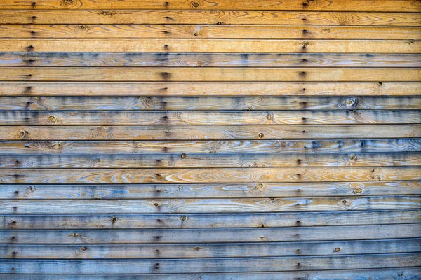 Armoedige houten planken achtergrond. Lichte blauwe en gele kleur — Stockfoto