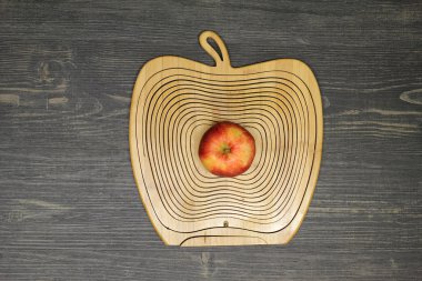 Bir elma ile kompozisyon