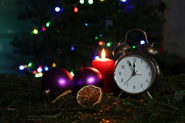 New Year Composition Alarm Clock Burning Candles — Stock Photo, Image