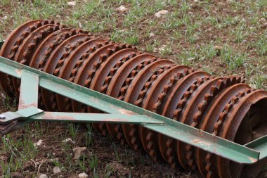 Zirai disk harrow 'un bir kısmı ve ayrıntıları, tarım kavramında modern teknoloji