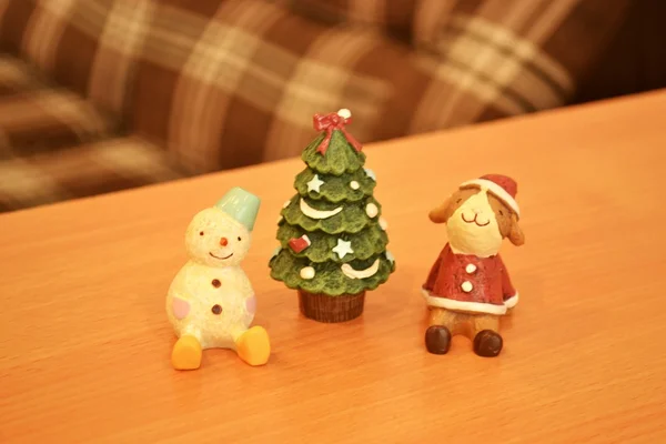 Noel tema ile seramik bebek