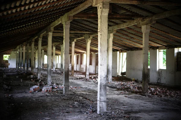 Edifício Abandonado Dentro Velha Quinta Chernobyl Desastre Tecnológico — Fotografia de Stock