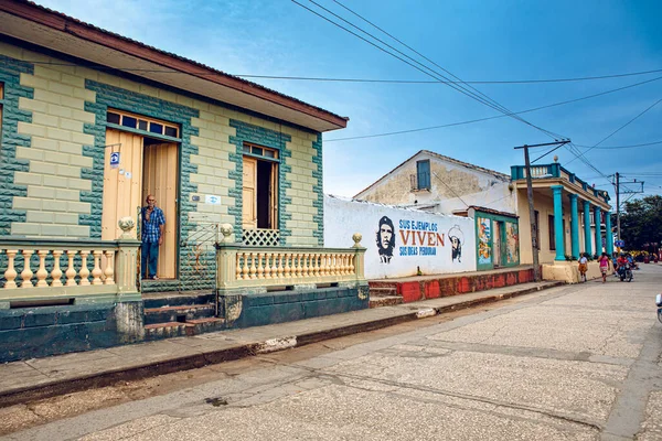 Baracoa Cuba October 2019 Old Cuban Man Front His Accommodation — Stock Photo, Image