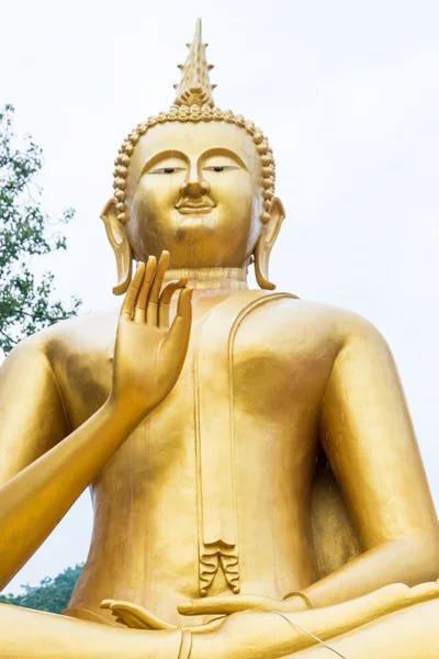 Monge imagem dourada de Buda — Fotografia de Stock