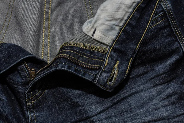 Close up de jeans de moda — Fotografia de Stock