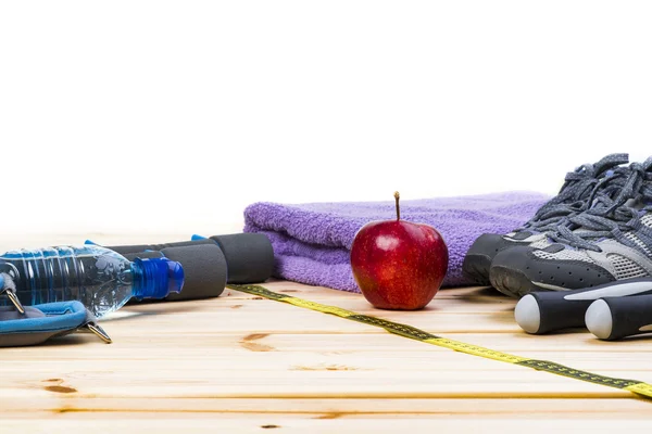 Equipo de fitness sobre fondo blanco — Foto de Stock