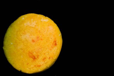 Kahvaltı için arepa yapmak, izole edilmiş.,