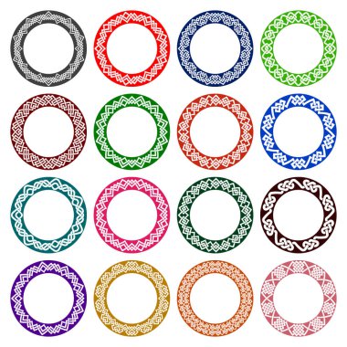 Kelt düğüm tarzında dairesel desenler. On altı tabak renkli süs. Tasarım için yuvarlak dekoratif öğeler.