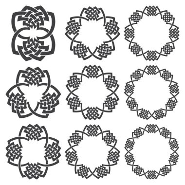 Yuvarlak çerçeveler. Çizgili çizgili logo tasarımı için dokuz dekoratif unsur. Beyaz arkaplanda siyah çizgiler.