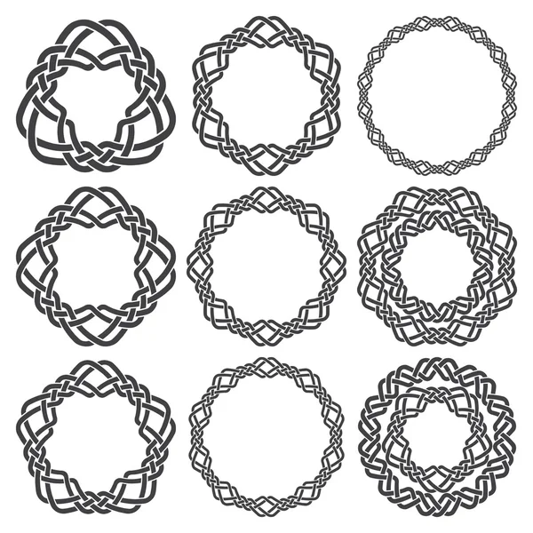 Nueve elementos decorativos circulares con trenzado a rayas — Vector de stock