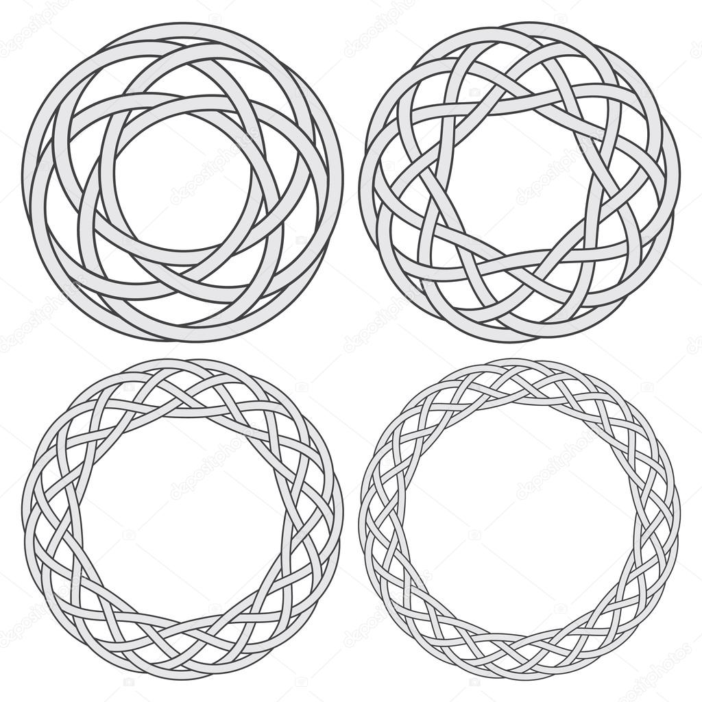 4 circular decorative elements with stripes braiding