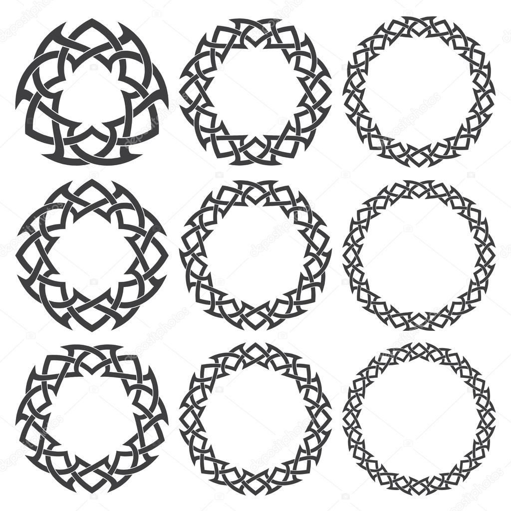 Set of magic knotting circles