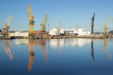 Tersane bir görünüm.