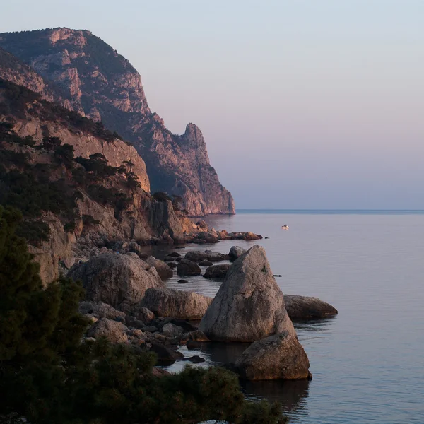 Crimea Dağları'nın kıyı şeridi