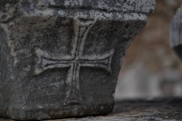 Древнегреческий Христианский Крест Старой Каменной Стене Храма — стоковое фото