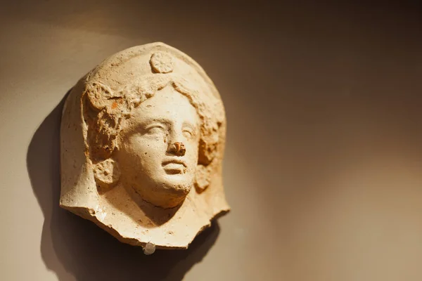 古代壁画妇女面部的碎片 — 图库照片