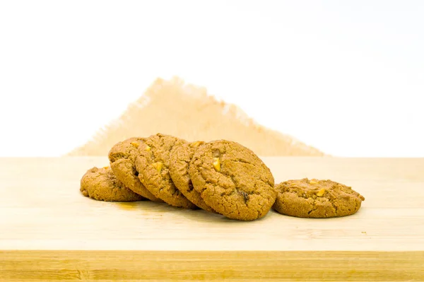 Biscuits Aux Pépites Chocolat Sur Fond Planches Bois — Photo