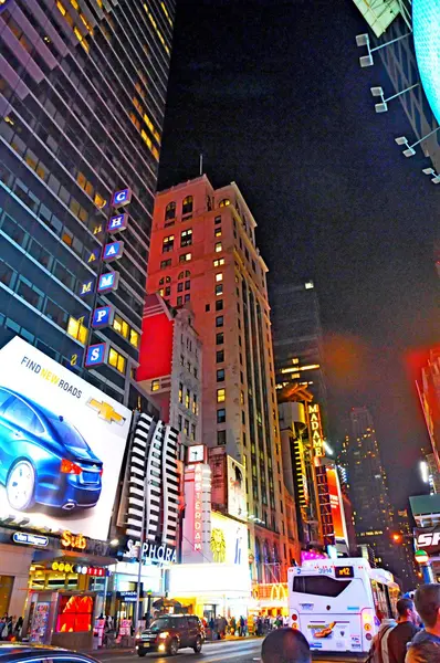 Нічне освітлення з Таймс-сквер, Нью-Йорк, Нью-Йорк, США, 09.15.2013 — стокове фото
