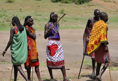 Masai kabilesinden Masay Mara Ulusal erkekler rezerv, Kenya, 02.14.2013