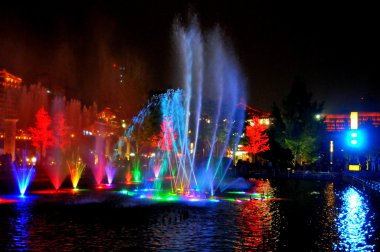 Cian gösterisinde çeşme