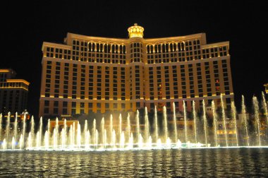Las Vegas'taki Bellagio Casino'da çeşme gösteri