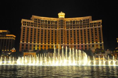 Las Vegas'taki Bellagio Casino'da çeşme gösteri