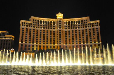Las Vegas'taki Bellagio Casino'da çeşme gösteri