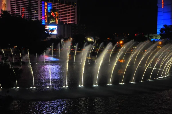 ラスベガスのベラージオのカジノで噴水ショー — ストック写真