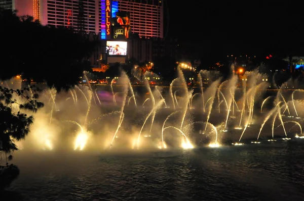 Fonteinshow in het Bellagio casino in Las Vegas — Stockfoto