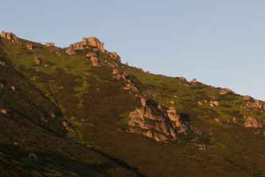 Karpatlar 'da sabah ve gün doğumu
