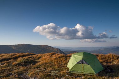 Karpatlar 'daki yaz manzaraları
