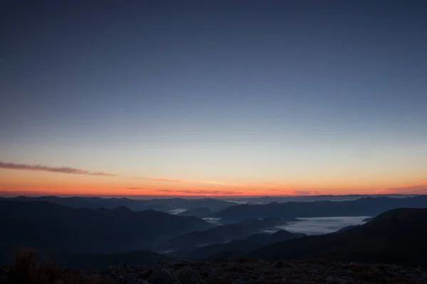 Morgensonne Über Den Bergen — Stockfoto
