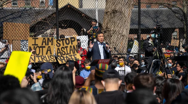 Andrew Yang Speaking Stop Asian Hate Rally Photographed March 22Nd — Stock Fotó