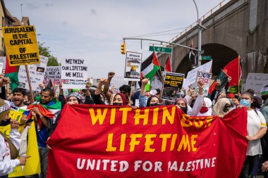 Filistin 'in Queens' teki (Sunnyside) yürüyüşü, Filistinliler ve İsrailliler arasında Gazze 'de devam eden olaylar ve ateşkes ışığında gerçekleşti. Fotoğraf 05 / 22 / 2021