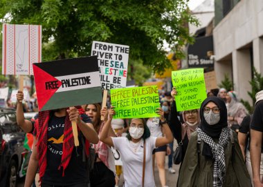 Filistin 'in Queens' teki (Sunnyside) yürüyüşü, Filistinliler ve İsrailliler arasında Gazze 'de devam eden olaylar ve ateşkes ışığında gerçekleşti. Fotoğraf 05 / 22 / 2021