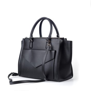 Beyaz arka plan üzerinde izole siyah deri kadın çanta