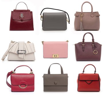 Beyaz arka planda izole edilmiş çok renkli deri çantalar.