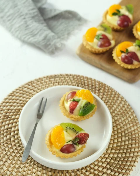 Délicieuse Mini Tarte Aux Fruits Frais Gros Plan Mise Point — Photo
