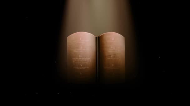 Tavole di pietra di dieci comandamenti sotto la luce arancione — Video Stock