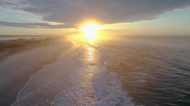 水面上的落日 — 图库视频影像