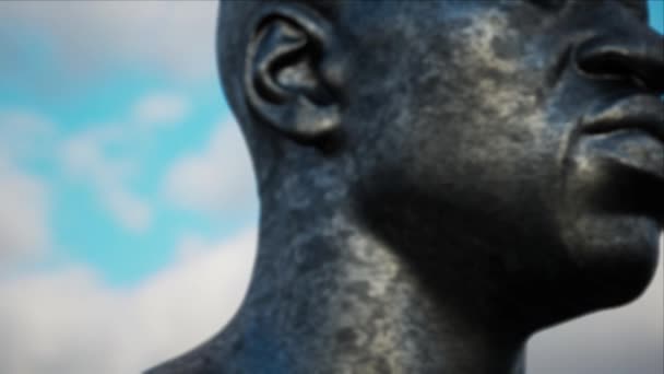 Una statua 3D animata d'argento della polizia di Gorge Floyd brutalità vite nere contano disordini sociali — Video Stock