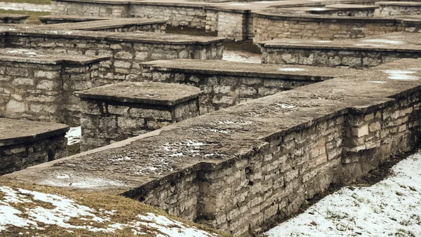 Pskov Dovmont cidade no fundo cinza do céu e nuvens — Fotografia de Stock