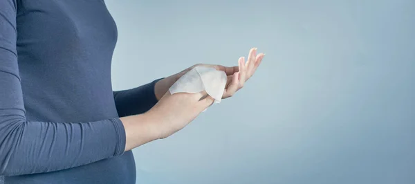 Horizontal Shot Woman Cleaning Her Hands Using White Antibacterial Napkin — Stock Photo, Image