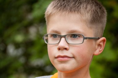 Bir çocuğun portresi.