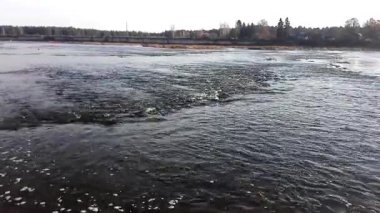 gökyüzü ve güneş sonbahar Nehri