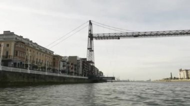 Portugalete köprü portre