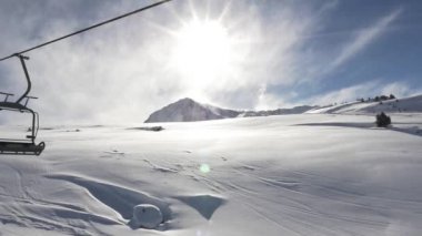 Boş teleferik hareket güneş