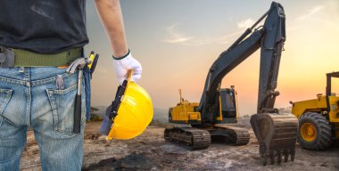İnşaat araçlarla Builder el işleri ustası. 