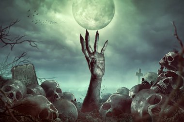 Karanlık Cadılar Bayramı gecesinde yükselen zombi eli. 